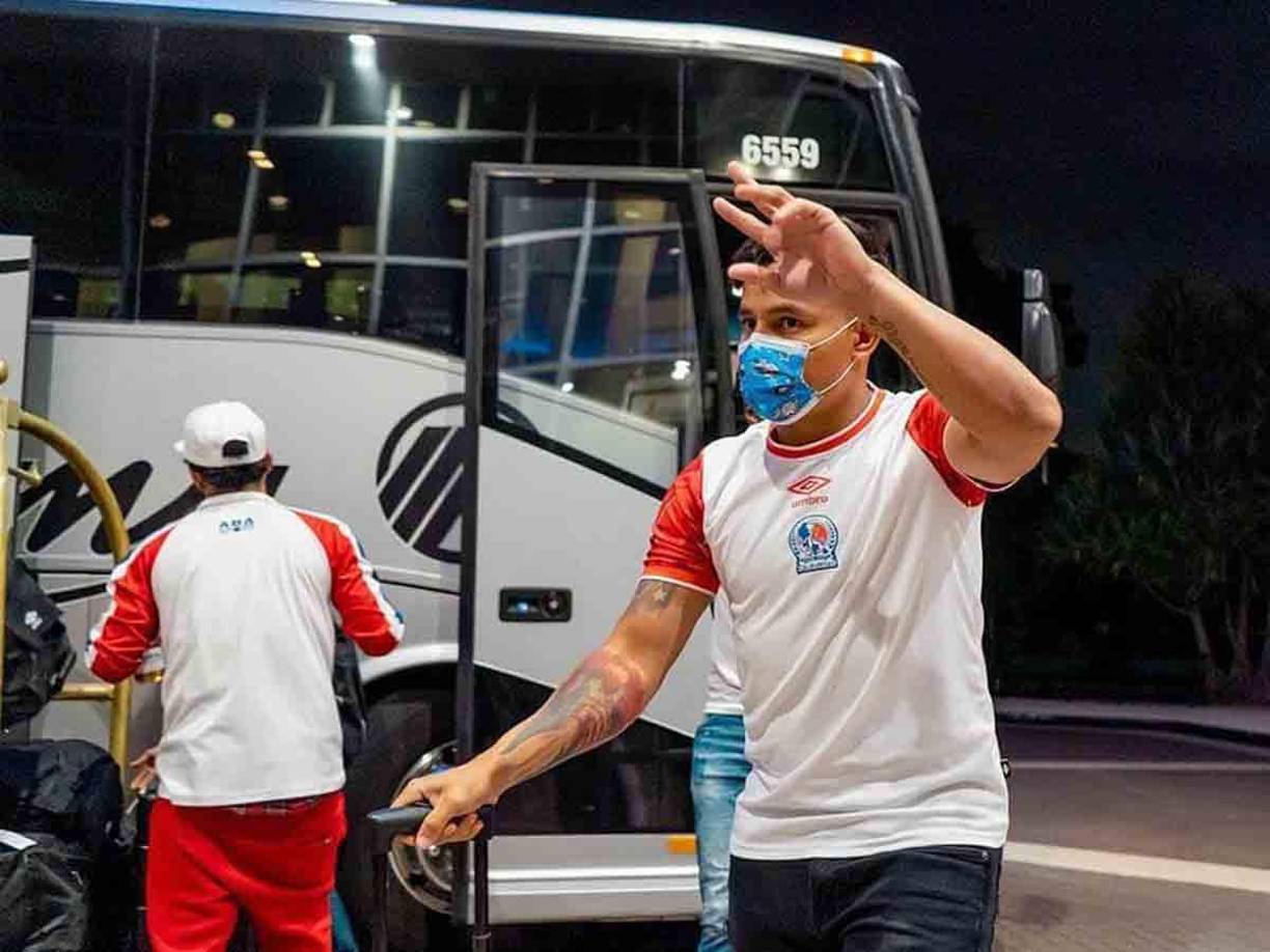 Germán Mejía aceptó las disculpas de André Orellana. 