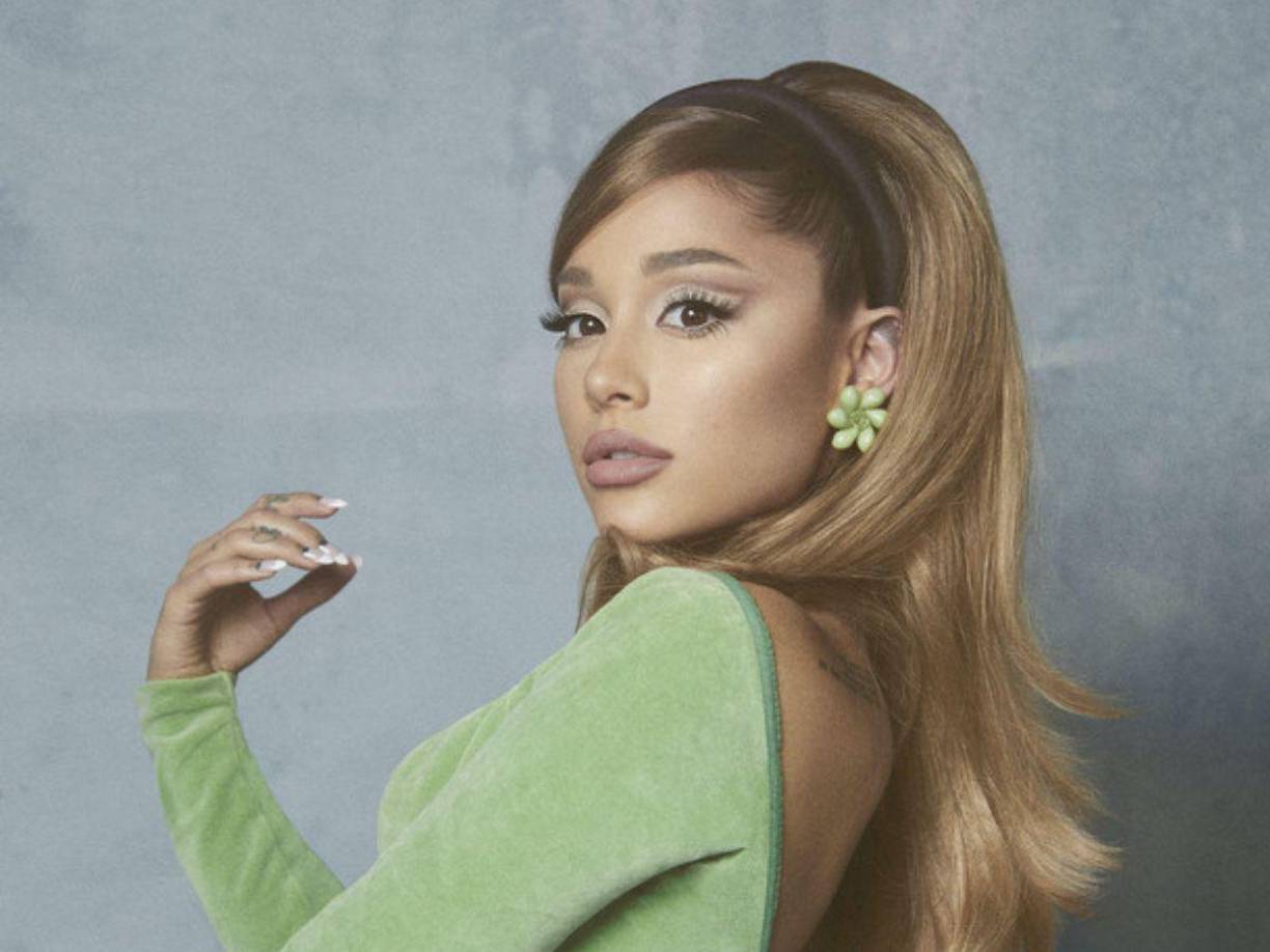 “No creo que alguna pueda hablar de eso y no llorar”, dijo a Vogue. “Siempre he tenido ansiedad. Realmente nunca hablé de eso porque pensé que todos lo tenían, pero cuando llegué a casa de la gira, estuvo más grave que nunca”.