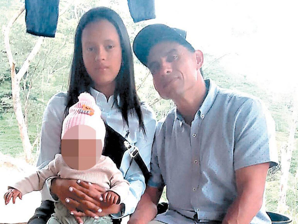 Después de una feroz agresión que dejó sin vida a su madre, la pequeña Nayrobi Elizabeth, de tan solo 6 meses, ha perdido la visión en uno de sus ojos, según informaron las autoridades del Hospital Escuela. 