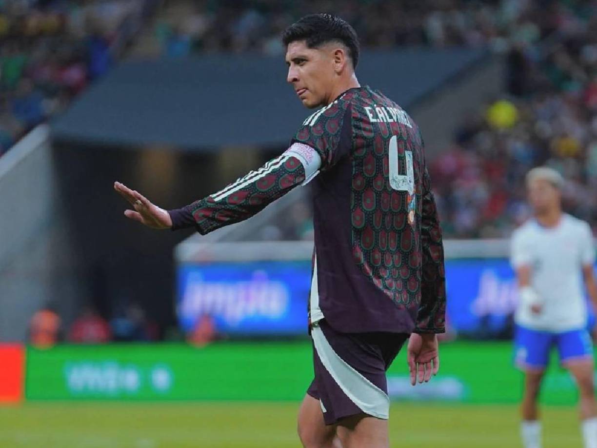 Volantes: Edson Álvarez del West Ham United de la Premier League de Inglaterra será el encargado de dar equilibrio en el mediocampo.