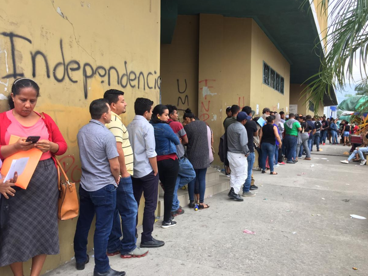 5. Presentarse en la fecha y lugar indicados con el comprobante para retirar su constancia.