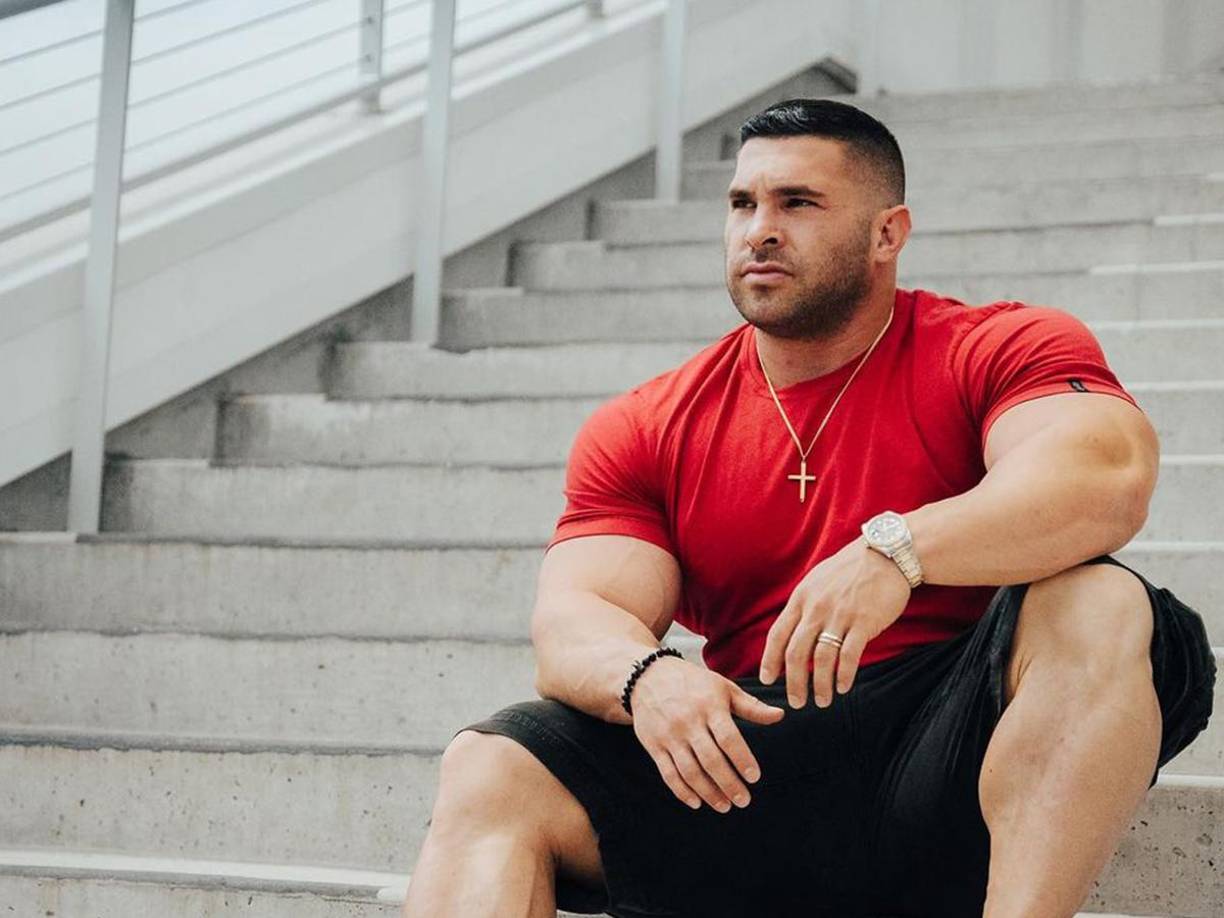 El exfutbolista recibió 400 mil dólares más los adicionales por patrocinios y bonos.