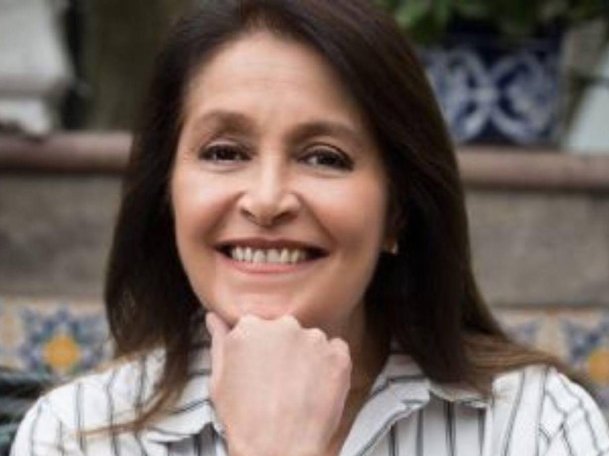 Al parecer, la operación, aunque fue complicada, salió bien. Sin embargo, le encontraron cosas de preocupación. “Después de la operación, se entendía que retomaría sus actividades a los pocos días, con los cuidados pertinentes y sin tanto movimiento”.