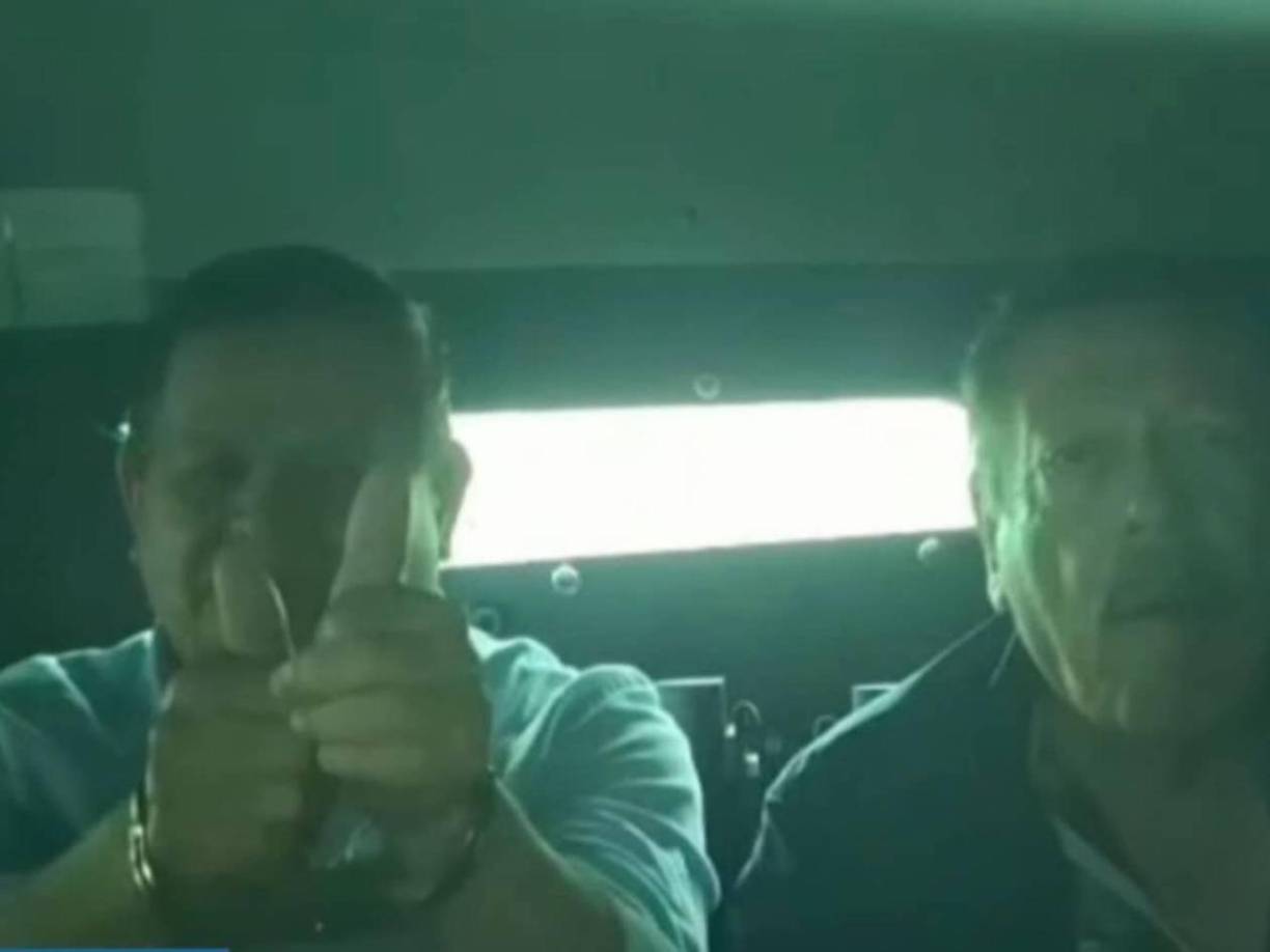 “Dichas acciones, que resultaron en muertes y graves lesiones, no fueron actos aislados, sino crímenes ejecutados por elementos de las Fuerzas Armadas bajo órdenes directas del entonces jefe del Estado Mayor Conjunto, el subjefe y el director de Operaciones Especiales”, enfatizó la Fiscalía.