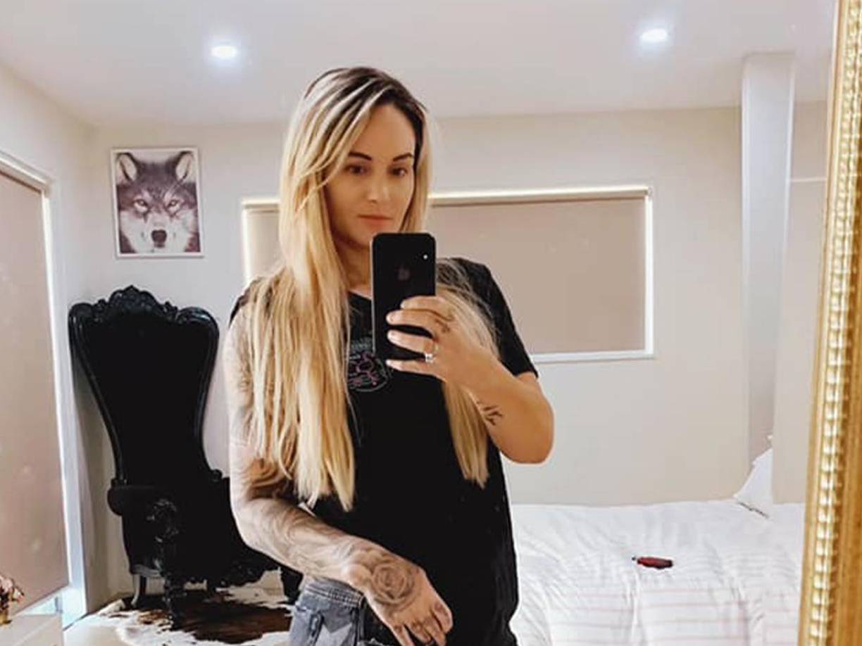 A veces, las muerte llega cuando uno menos se lo espera. Raechelle Chase murió de forma repentina y misteriosa. 