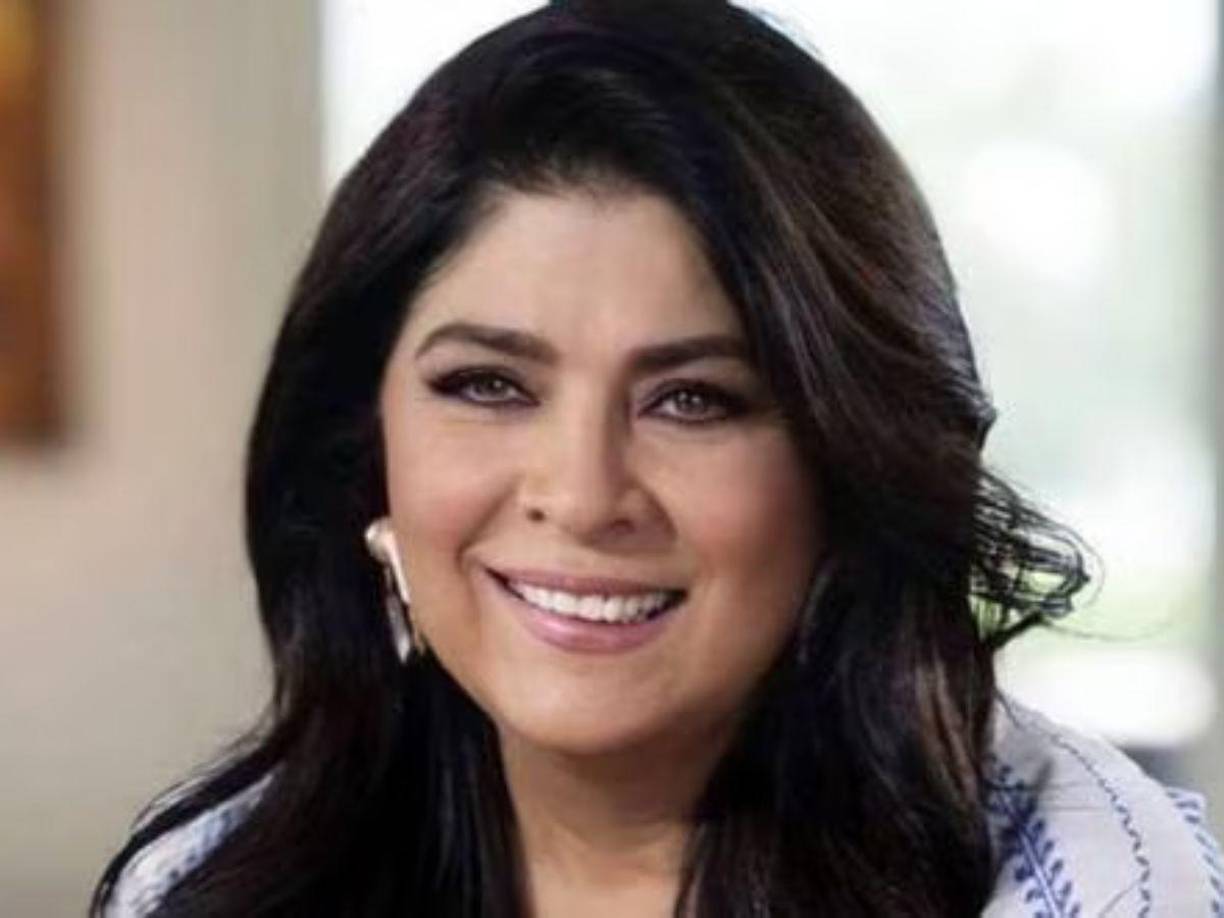 La actriz aseguró que puede hacer sus actividades normales. Sin embargo, no puede caminar distancias muy largas: “Sí (puedo realizar mis actividades normales sin problema). Lo que no puedo es distancias muy largas, y a veces te ponen aquí casi hasta el avión”.