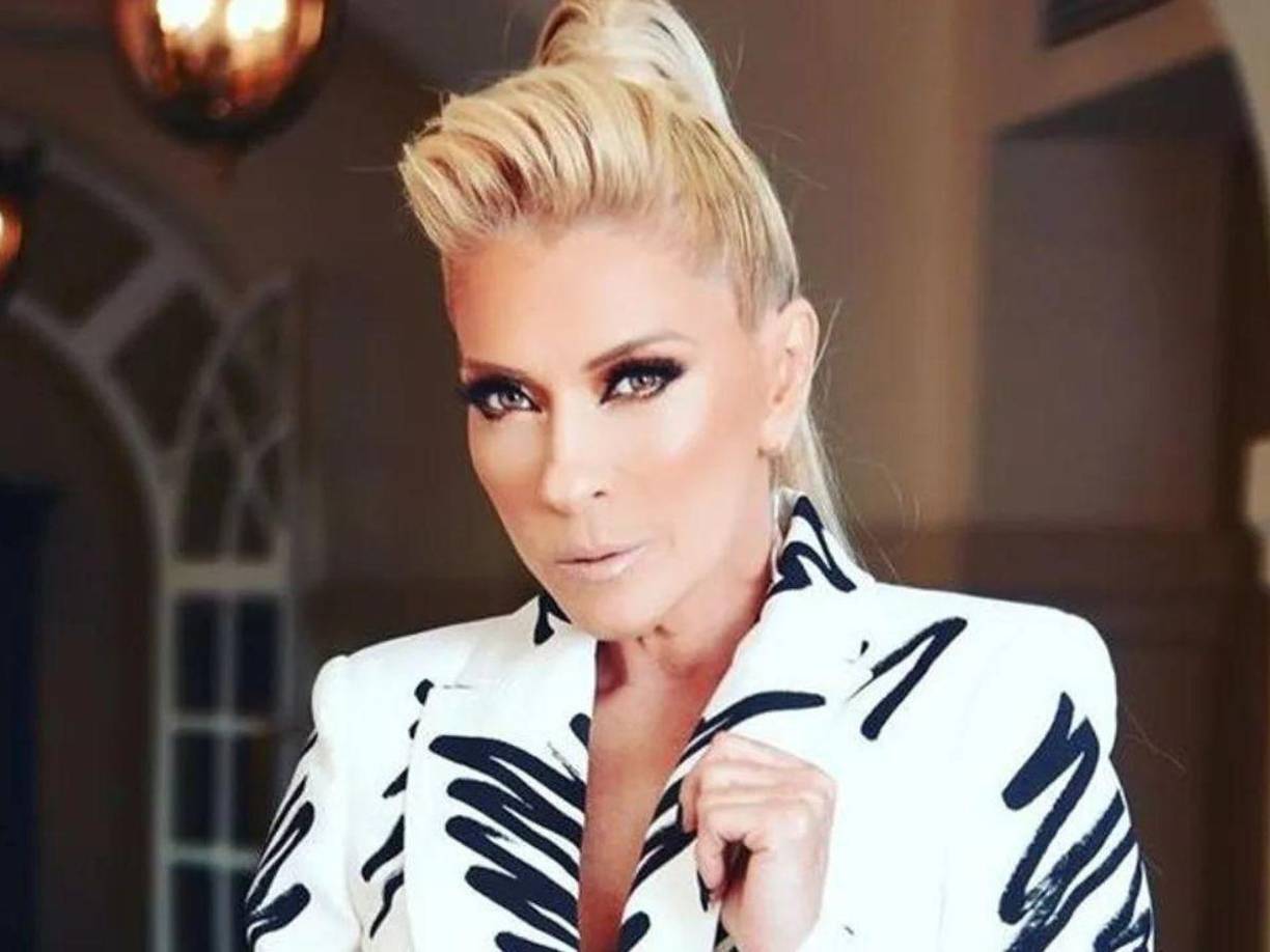 En una charla con el conferencista Leonardo ‘Nayo’ Escobar, Yuri reveló que ha tenido inconvenientes por un aparente exceso de relaciones íntimas. De hecho, el primero que contó que tuvo se debió al virus del papiloma humano, que en su caso, dijo, fue producto de un contacto sexual y que por poco deriva en un cáncer. “Casi me mata”, afirmó.