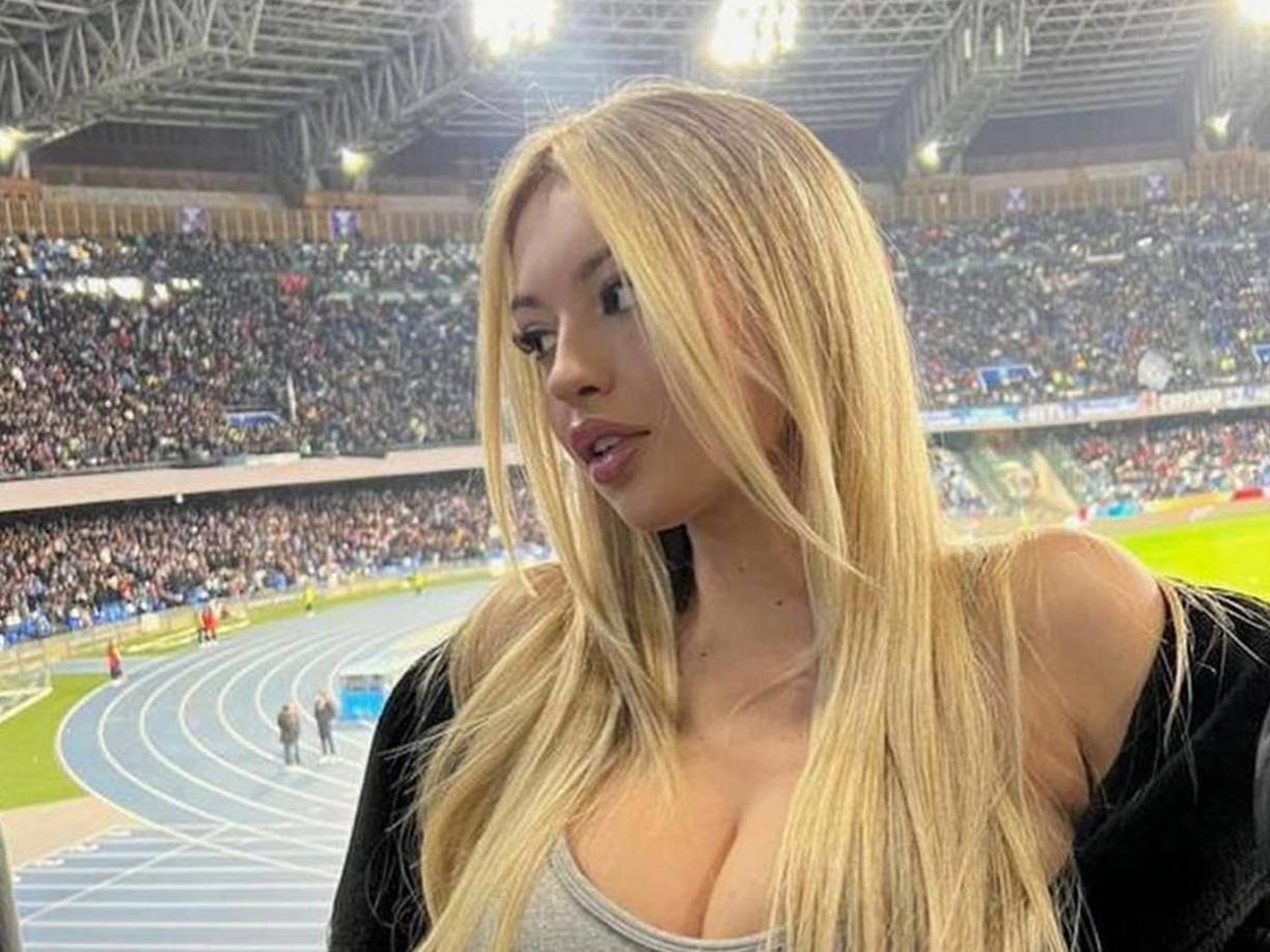 Valentina, novia de Rivas, sorprendió al decidir salir de Italia y emprendió vuelo rumbo a Turquía para estar al lado del futbolista hondureño Rigo Rivas.