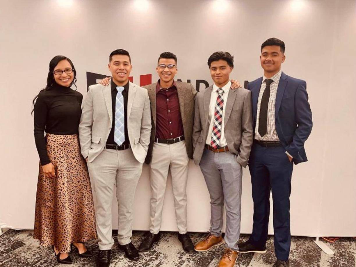  “Su ausencia será profundamente sentida por todos quienes lo conocieron”, agregó, y pidió también oraciones para la familia de Abel Joseph Mejía.