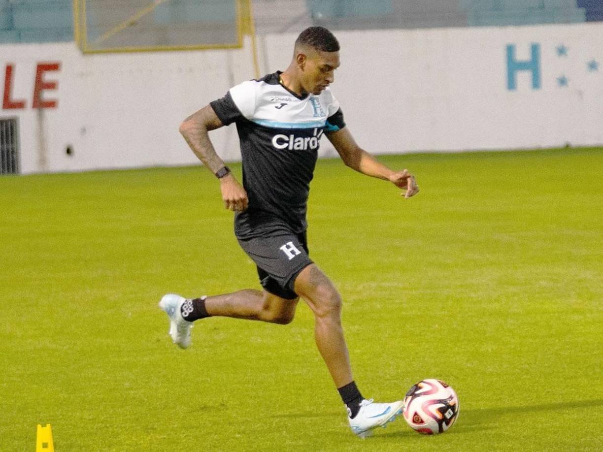 Joseph Rosales se ha afianzado con Rueda en esta etapa y saldrá de inicio en el lateral izquierdo contra el equipo azteca.