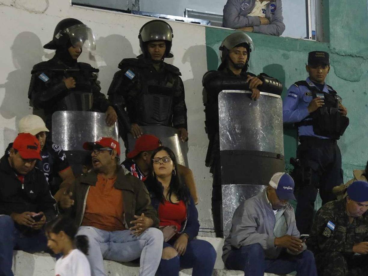La afición le respondió al Independiente ya que acudió en gran número al estadio. 