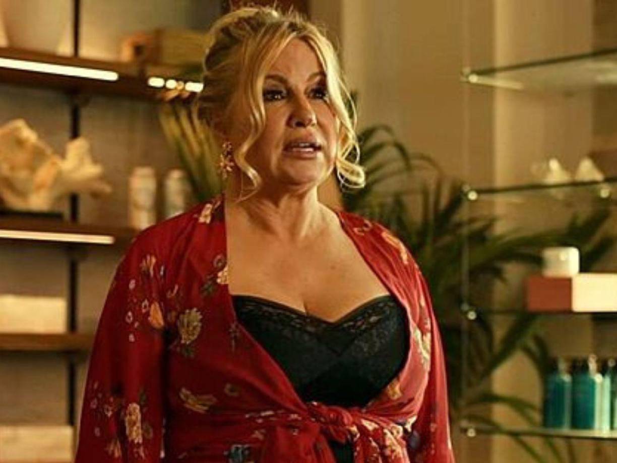 Agregando que aquel particular interés que tenían en ella, se extendió incluso hacia la industria cinematográfica en general.