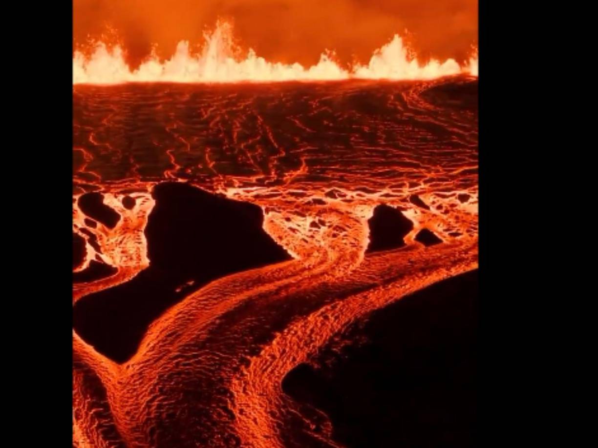 En esta localidad viven aproximadamente 4,000 habitantes, ha sido particularmente afectada por las recientes erupciones, con daños significativos a propiedades e infraestructura que han obligado a evacuaciones masivas desde finales del año pasado. Actualmente, Grindavík permanece casi desierta.