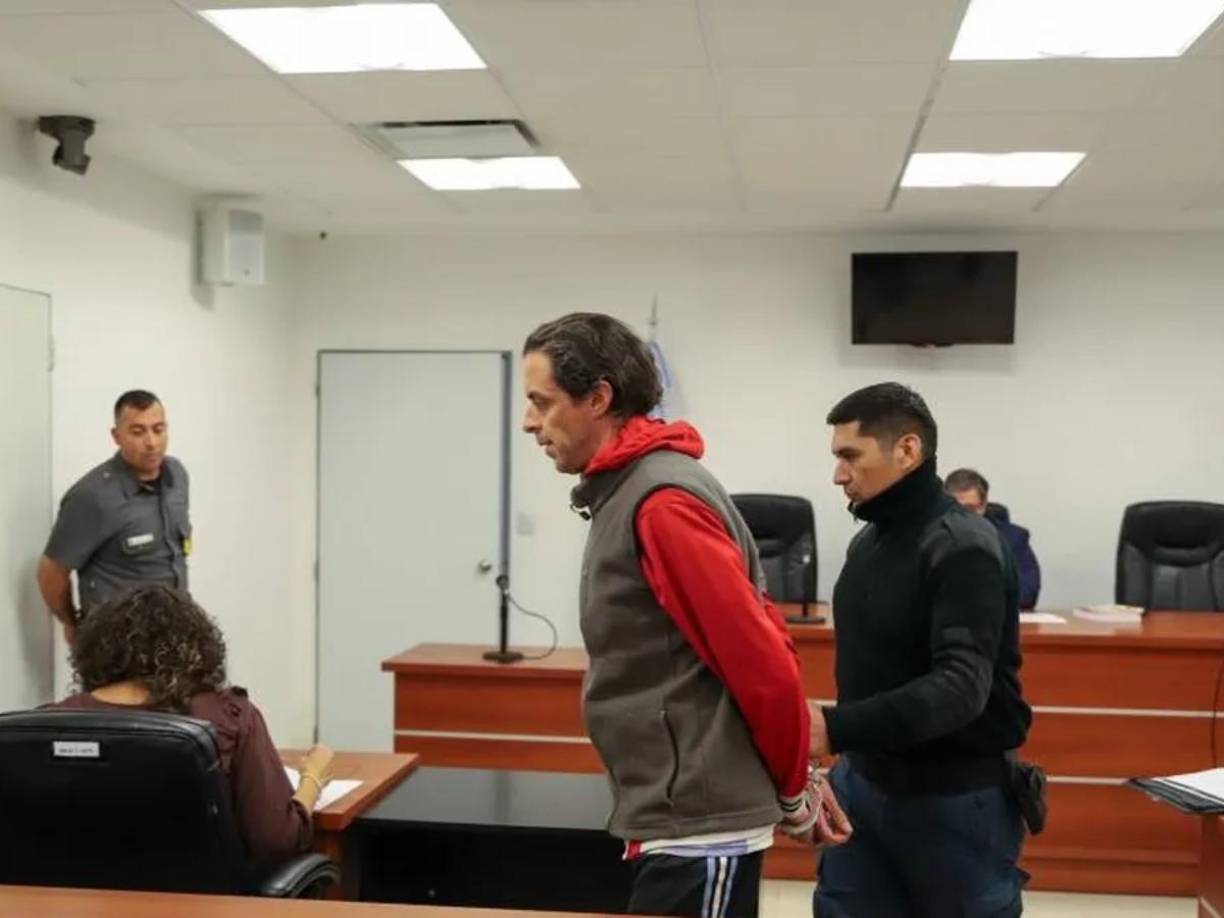 Un hombre causó graves quemaduras a su hermana y sobrina tras la disputa por una herencia familiar en una vivienda de la ciudad Neuquén.