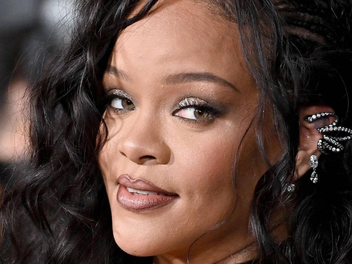 Así como con una impresionante fortuna<b><a rel="nofollow noopener noreferrer" href="https://www.viveusa.mx/" target="_blank"> </a></b>que ha cosechado con gran esfuerzo.