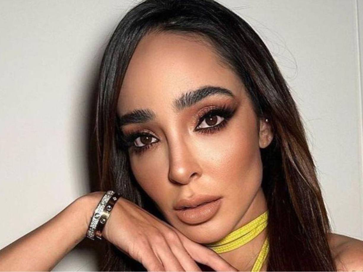 Estas declaraciones de Manelyk González fueron realizadas durante une entrevista para el programa “Hoy”, en la cual, fue cuestionada sobre las complicaciones de salud que había experimentado durante los últimos meses debido a las consecuencias de un drenaje linfático al que se sometió en Colombia y fue aquí donde la ahora también actriz señaló que ha ido mejorando, sin embargo, confesó que todavía sigue bajo tratamiento médico para deshacer el producto y eliminarlo de su cuerpo.