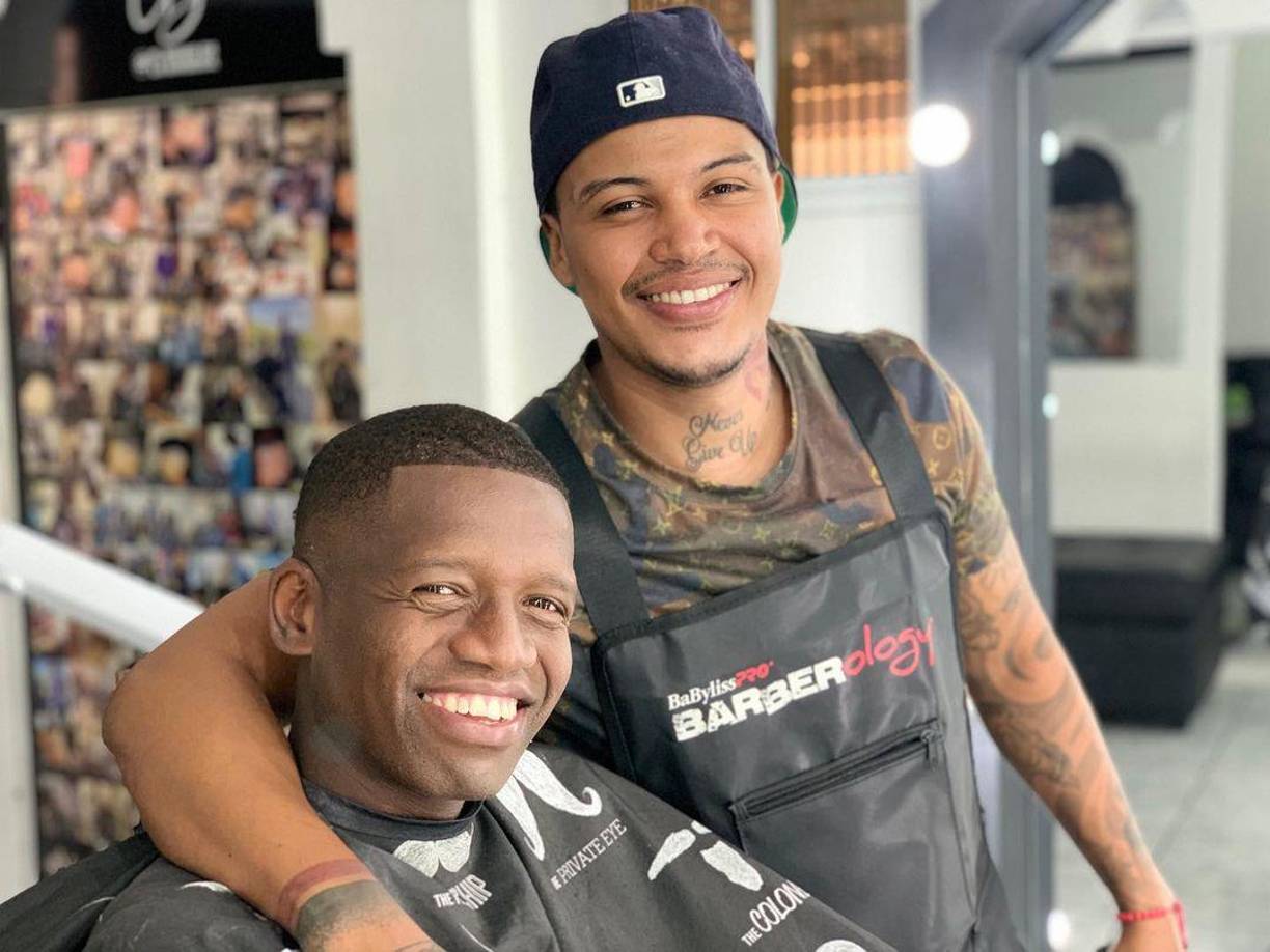 Además de convertirse en sus clientes, han pasado a ser sus grandes amigos, los lazos de amistad con Boniek García, uno de ellos.