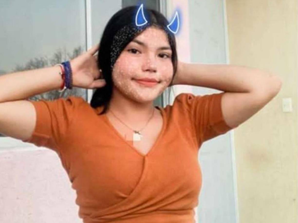 De acuerdo con las primeras investigaciones, un sicario llegó caminando hasta donde estaba Wendy Franco y le disparó.