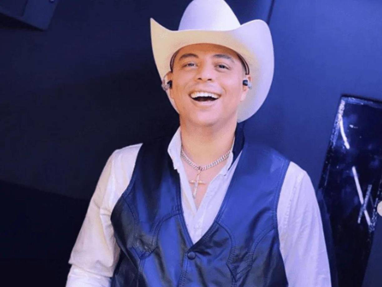 Fue durante una entrevista con Jessie Cervantes, en donde Isael Gutiérrez aclaró si es que su amigo y socio Eduin Caz abandona Grupo Firme para seguir con su sueño y comenzar una carrera en solitario.