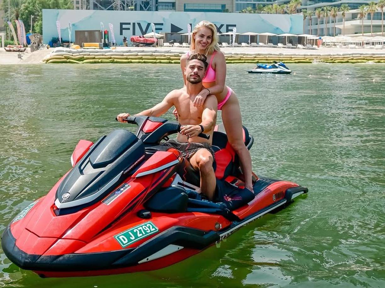 Ana María también reveló cómo se conocieron. “Nos conocimos durante su estancia en Zurich. Cuando me lastimé, me di cuenta de que lo necesitaba a mi lado. Él me apoyó y estuvo conmigo al máximo”, confirmó la croata al periódico “Bild”.