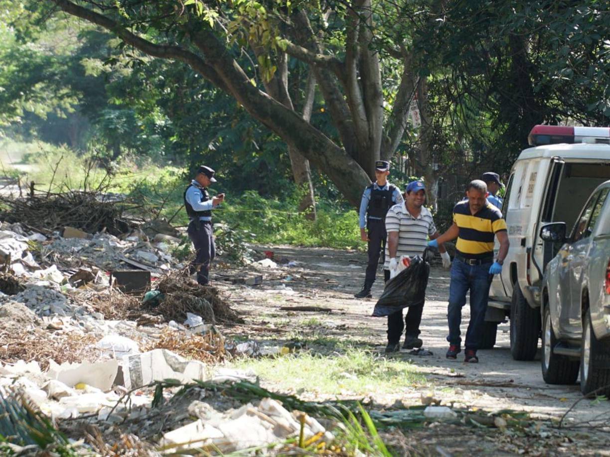 El cuerpo de una persona fue encontrado la mañana de este jueves en el bordo de la colonia Jardines del Valle de San Pedro Sula, Cortés.