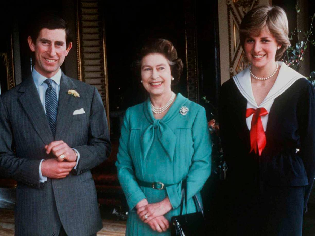 Los príncipes William y Harry se reúnen para inaugurar la estatua la estatua de la princesa Diana 6
