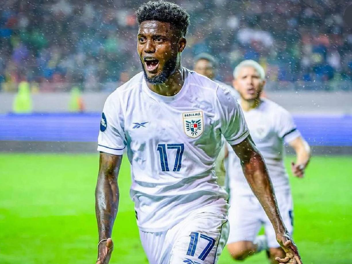 José Fajardo (Panamá) - El atacante anotó un gol clave para Los Canaleros, al convertir desde el punto de penal el único gol en la victoria por 1-0 en el partido de ida contra Costa Rica. Además, aportó tres disparos en 151 minutos de acción.