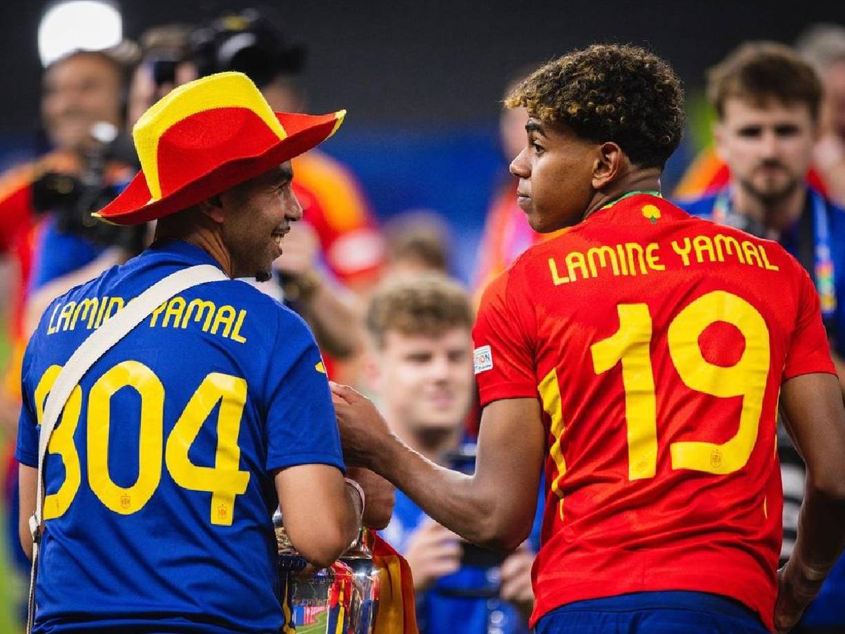 El papá del futbolista fue apuñalado el pasado miércoles en la localidad catalana de Mataró por unos hombres que posteriormente fueron detenidos.