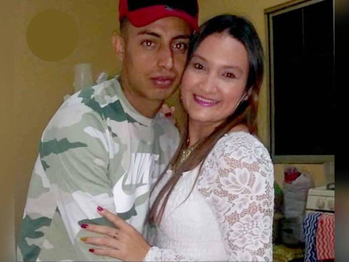 Navarro, quien ya se encontraba en los Estados Unidos esperándolos, reconoce que ahora se enfrenta a la difícil tarea de explicarle a sus dos pequeños que su madre ha fallecido.