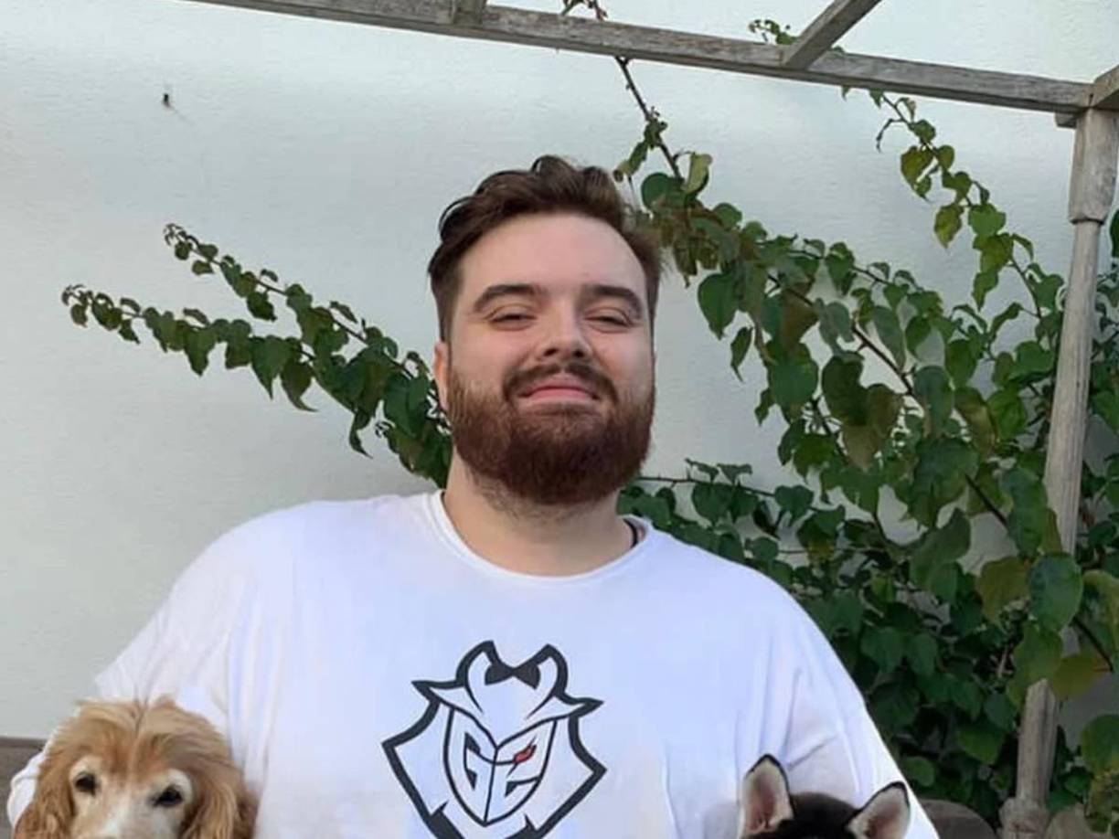 El creador de contenido deja de retransmitir los partidos de Porcinos FC, aunque seguirá vinculado al equipo como propietario. Promete explicar su futuro en un próximo directo.