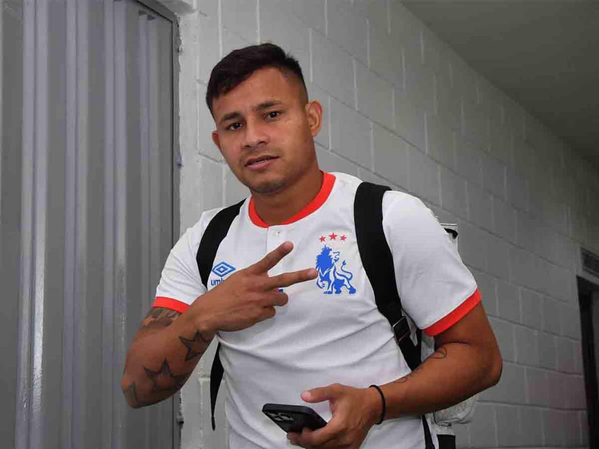 ”No le pare bola a la gente, solo fue un toque leve y gracias a Dios no pasó nada. Ya le dije usted siga trabajando, es un gran jugador”, indicó Germán Mejía.