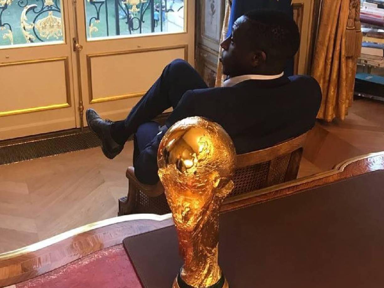 El que fuera campeón del mundo en 2018 con la selección francesa jugó quince encuentros la temporada pasada, pero aún no ha participado en esta. 