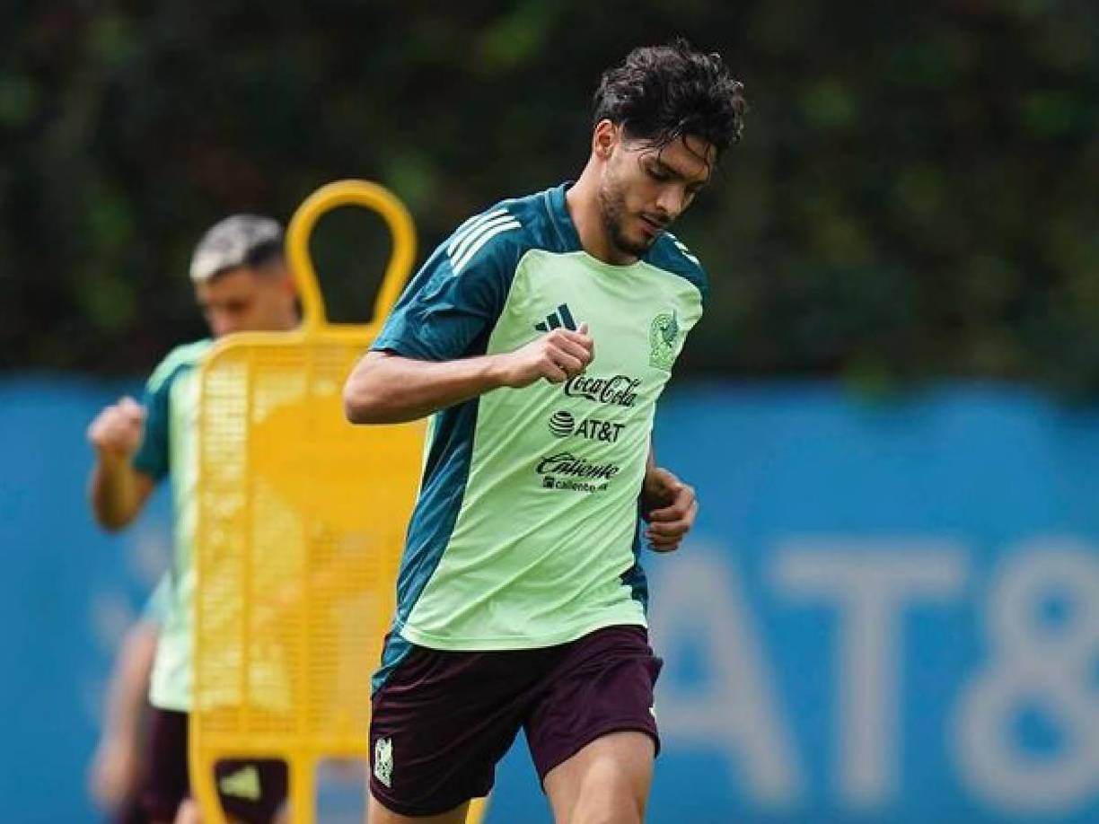 Delantero: Raúl Jiménez del Fulham de la Premier League apunta a ser el “9” de México para enfrentar a Honduras en el Morazán. 