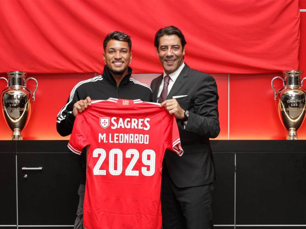 El Benfica de Portugal ha fichado al delantero brasileño Marcos Leonardo por 18.000.000 € + 10% futura plusvalía. Firma hasta junio de 2029 y llega procedente del Santos de Brasil.