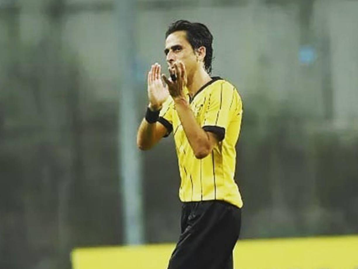 El cuarto terrorista lanzó una granada contra la casa, pero los familiares de Benayoun lograron escapar saltando desde el tejado y buscando la protección de soldados israelíes.