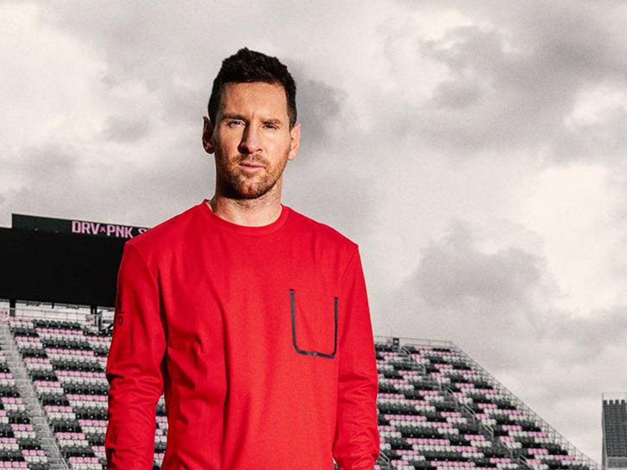 Lionel Messi aparece para sorpresa de muchos en el sexto puesto. El argentino es considerado como el sxto mejor futbolista en este 2023.