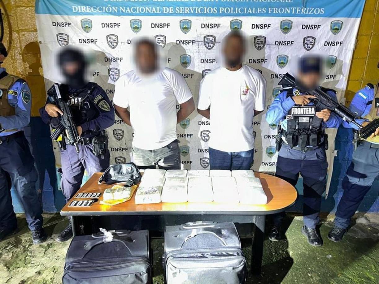 En Honduras la máxima cantidad de dinero en efectivo que puede llevar cualquier nacional o extranjero es de 10.000 dólares.