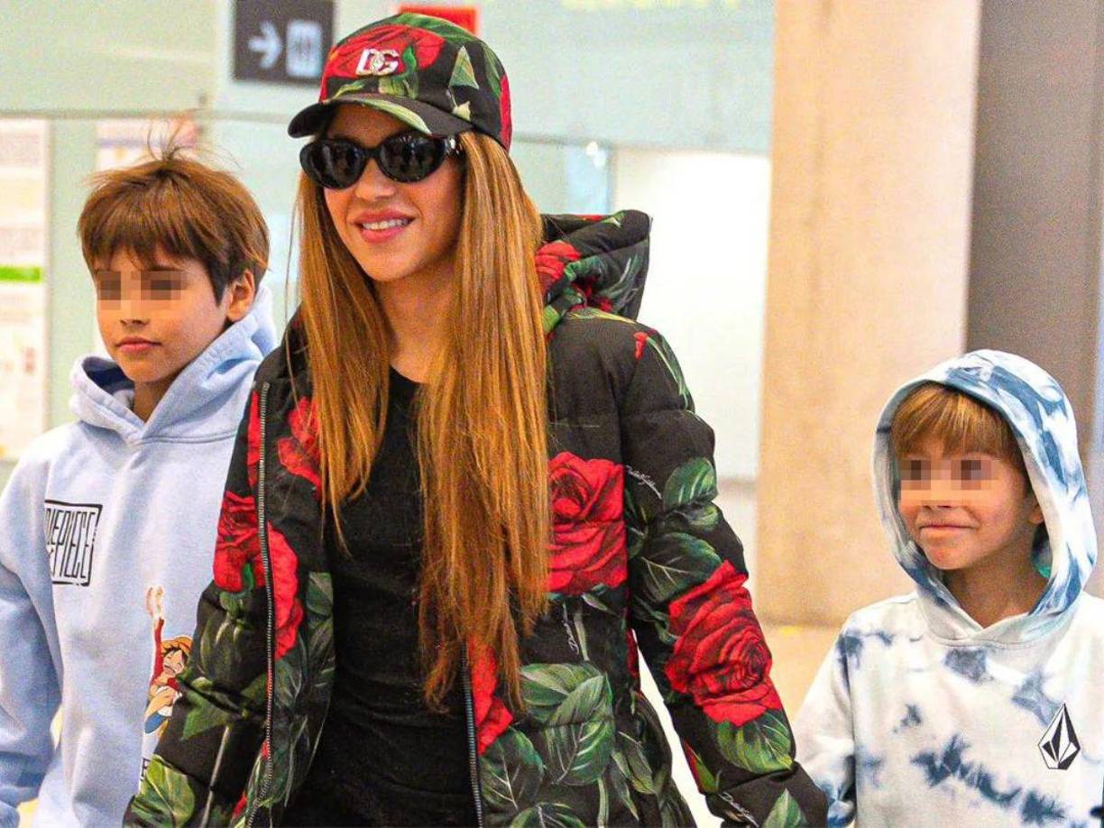 Pero más allá de que ellos no sientan afinidad con la estudiante de relaciones públicas, existe también una orden muy puntual de no tener ningún tipo de relación con ella, pues la cantante añadió, en el acuerdo de custodia.