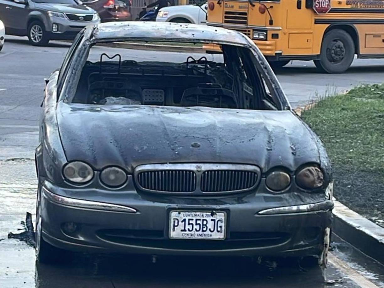 El incendió se registró la tarde de este martes 5 de noviembre en San Pedro Sula.