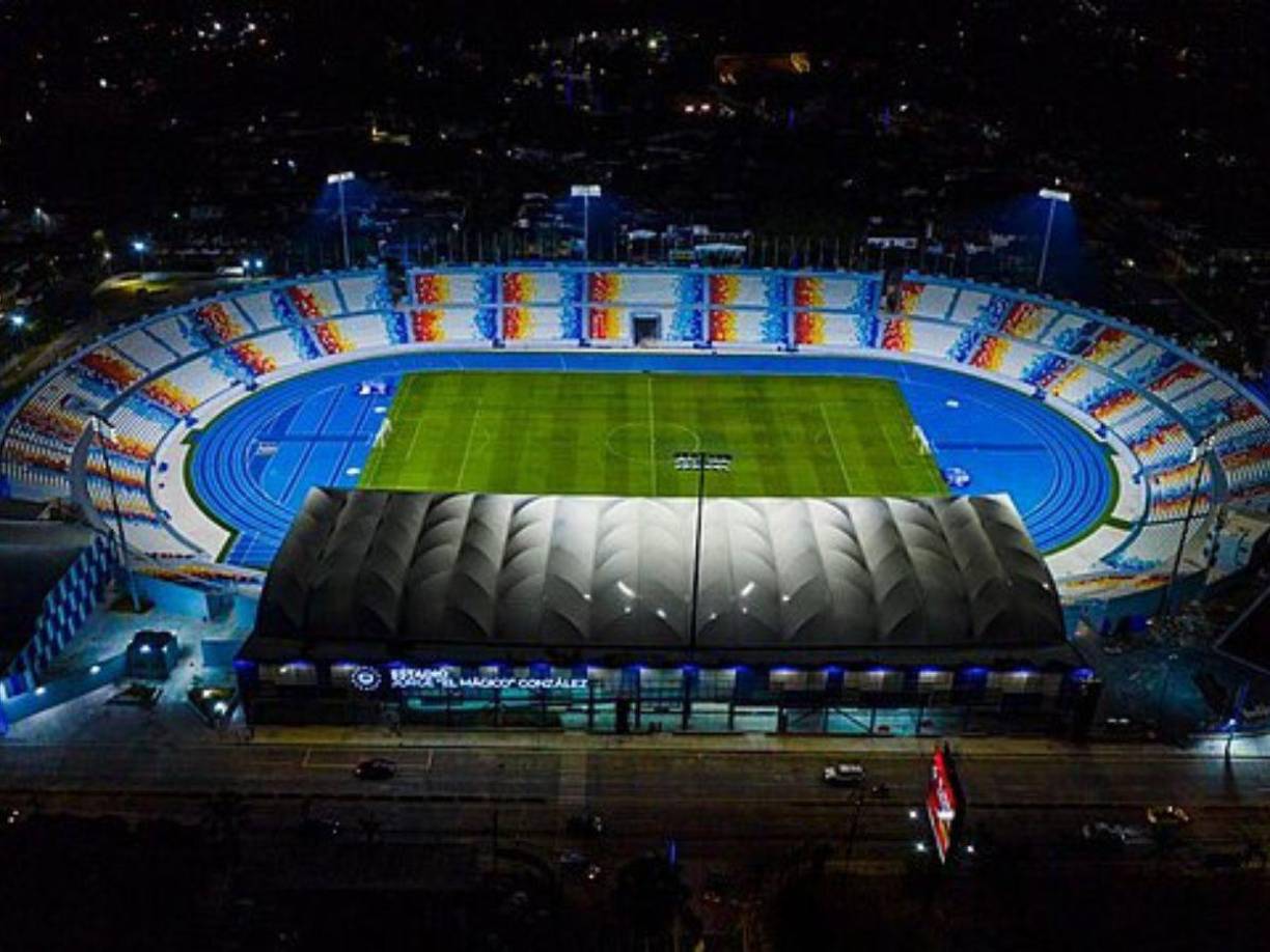 El Gobierno de El Salvador lideró las obras de la restructuración del recinto, sin embargo, el estadio ya había sido inaugurado en febrero de 1935.