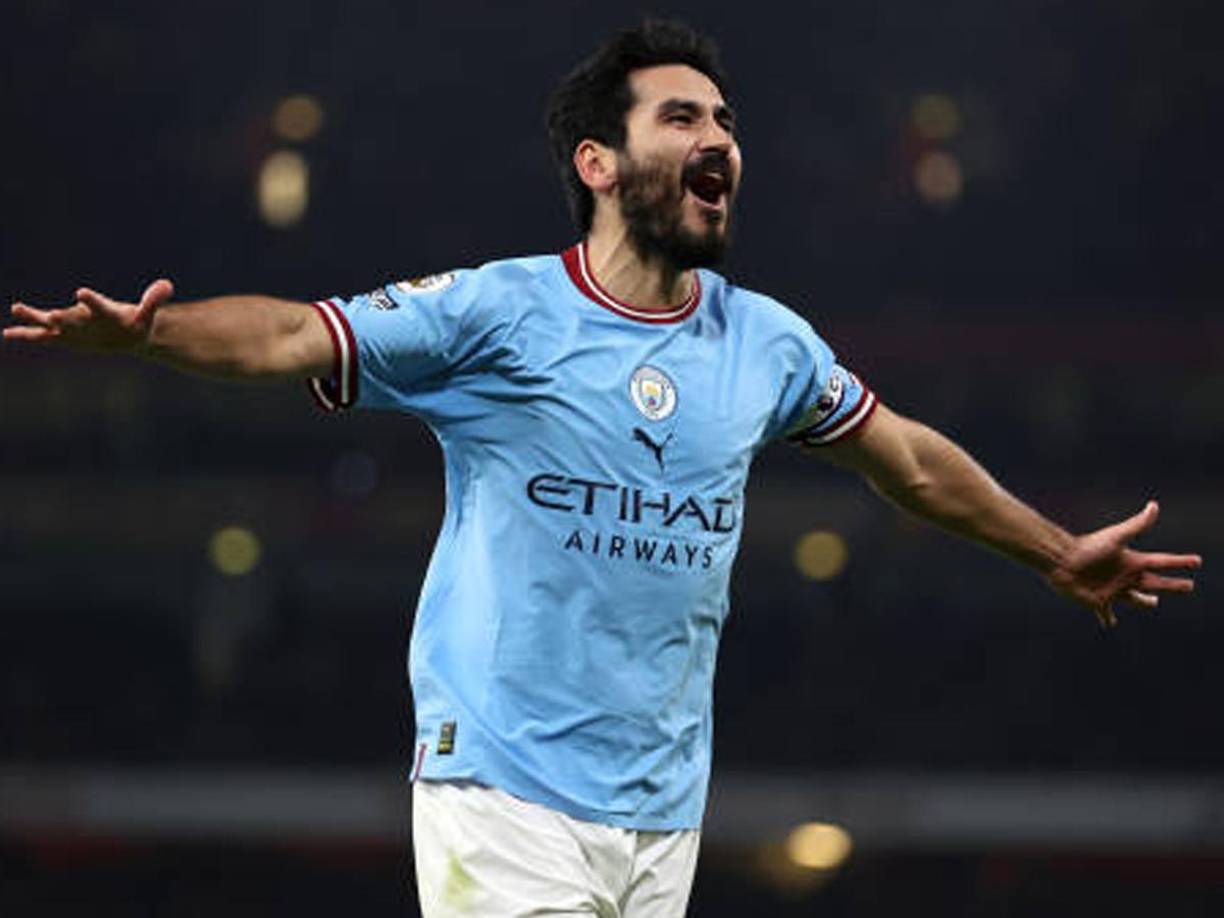 Ilkay Gündogan - Según el periodista Christian Falk, de SportBild, el centrocampista alemán del Manchester City ha sido ofrecido al Bayern Múnich. Aunque, de acuerdo a sus informaciones, los bávaros habrían rechazado la propuesta.