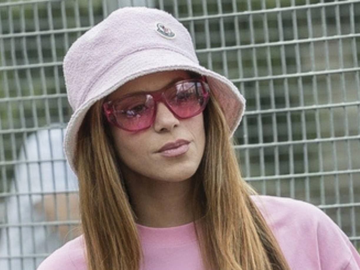 Shakira habría recibido el Año Nuevo alejada de sus dos hijos, Milan (9 años) y Sasha (7), quienes aparentemente estuvieron al lado de su padre, Gerard Piqué.