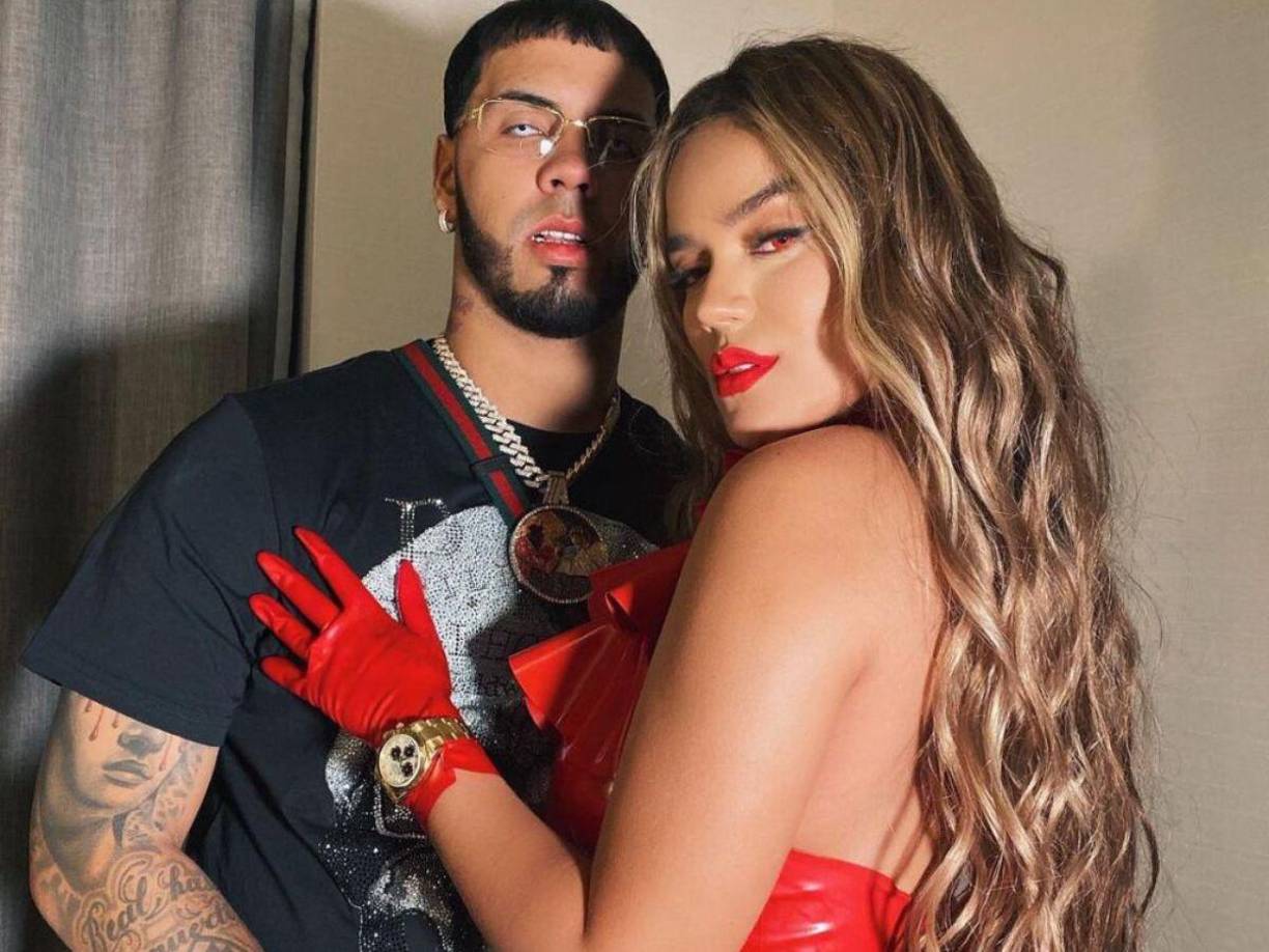 Lo anterior, porque todo parece indicar que Karol G se pasó de ‘Bichota’ y quería fungir como “la madre” del reguetonero.