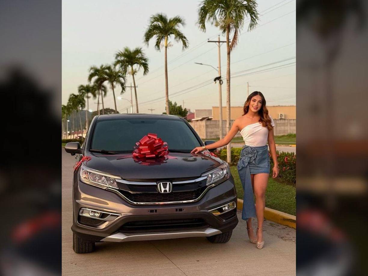 La Bicha Catracha se mostró muy emocionada con su nuevo vehículo y explicó que se siente bendecida con lo que le está sucediendo.