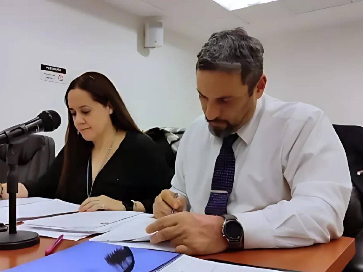 Juan Gabriel Lambrecht, de 43 años, permanece en prisión preventiva por rociar con combustible y prender fuego a su hermana y sobrina en medio de una disputa familiar por una herencia.