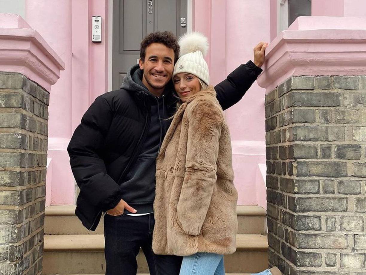 Andrea terminó su relación con Iker Muniain y ahora comenzó un noviazgo con el futbolista Luis Milla, quien milita en el Getafe de España.