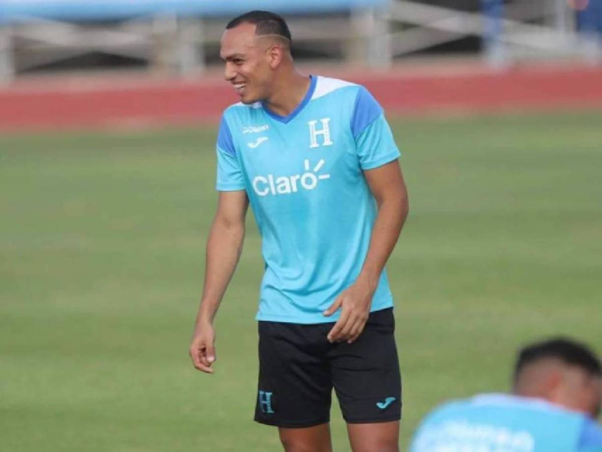 Defensas: Devron García (Real España) 