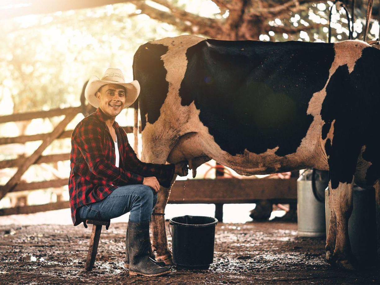 Moisés Enamorado también rindió homenaje a los campesinos hondureños. 