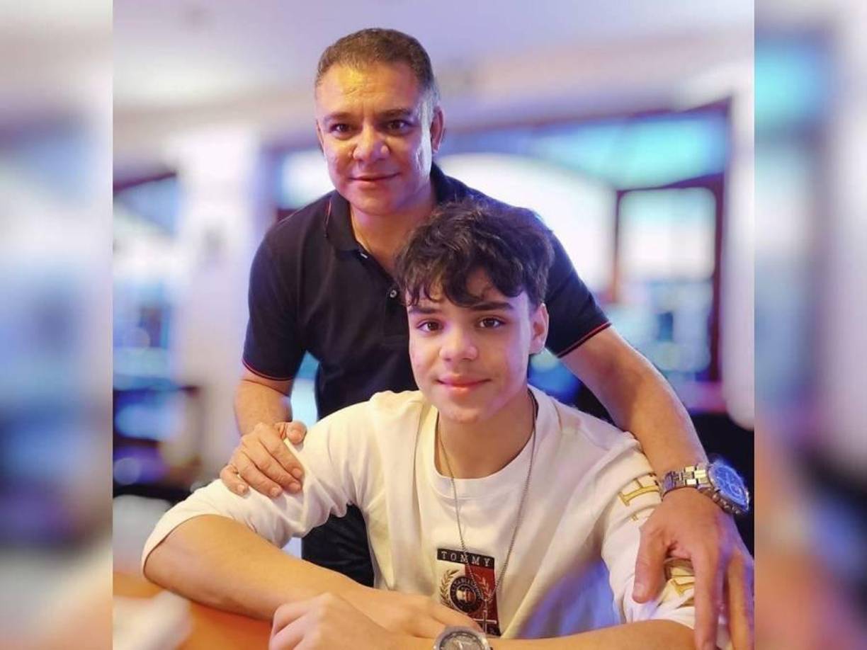 “Muy agradecida con el spíritu Santo por no dejarnos nunca, por no permitir otro dolor grande en casa”, agregó Alvarenga, en alusión al trágico fallecimiento de su hijo Joel.