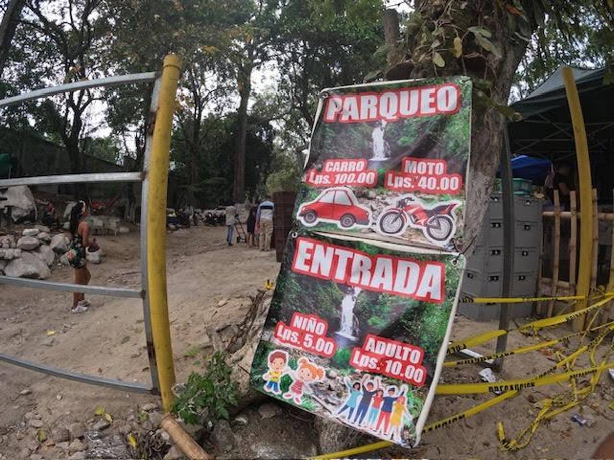 La Semana Santa o la Semana de verano es esperada por muchos comerciantes entre ellos los propietarios de los balnearios. Los parqueos también hacen su agosto en marzo pues el estacionamiento cuesta L100 por carro y las motos L40.